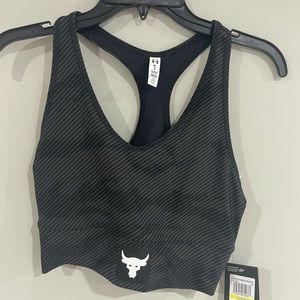 Medium Under Armour/Iron Paradise sports bra